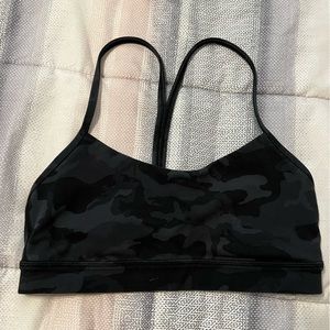 Lululemon Sports bra Size 4